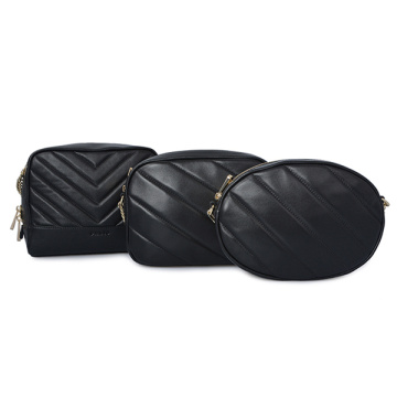 Sac à bandoulière en cuir noir avec bandoulière minimaliste