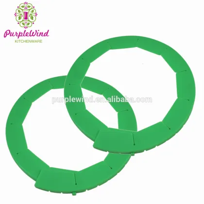BPA FREE Silicone Adjustable Fluted Pie Crust Shield