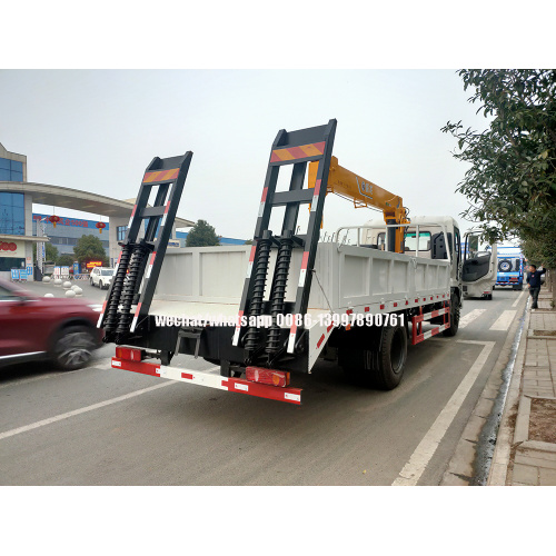 Dongfeng Cargo Truck Mounted 6.3T Crane and Rear Ladder