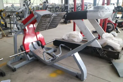 Commercial Gym Equipment: Free Weight Strength Equipment & Plate Loaded Gear - Leg Press Machines