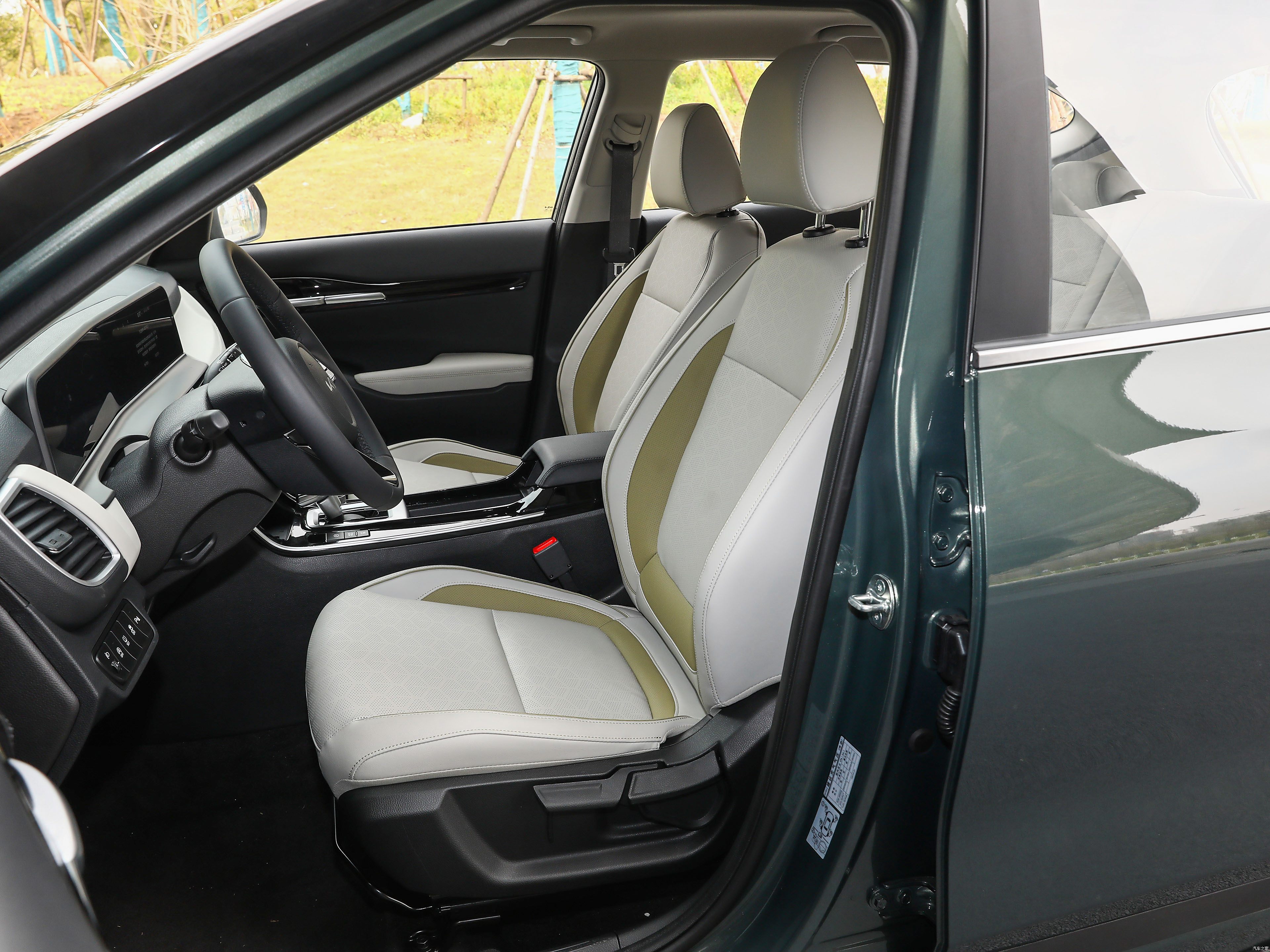 Kia Seltos SUV with Automatic Gearbox Affordable Deal