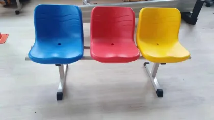 Movable outdoor stadium chair