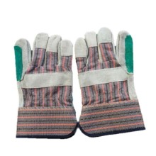 Fireproof Gloves Designed for Welding Professionals