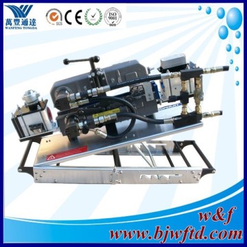 optical cable blowing machine or jetting and floating cables in preinstalled ducts