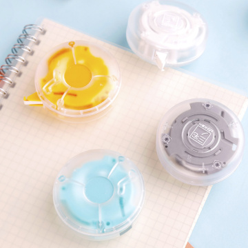 Design carino Studente di cancelleria Twist Out Whiteout Tape No. T-9205 Mini nastro di correzione in plastica colorata