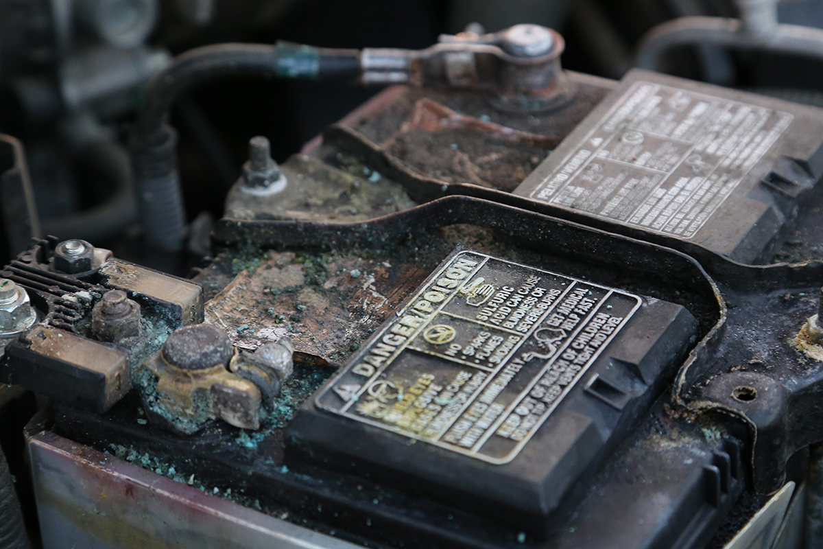 Car-Battery-Terminal-Corrosion