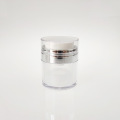 Aangepast logo OEM 15 ml 30 ml 50 ml luxe cosmetica Plastic acrylcrème Airless lege pot voor gezichtshuid