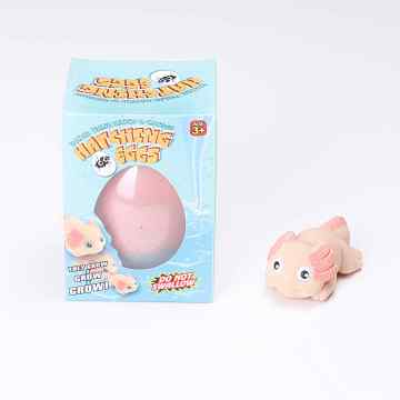 Водяные животные вылучают яйца игрушки