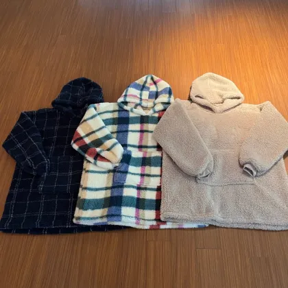 Wearable Blanket Hoodie with Sherpa Lining and Pocket