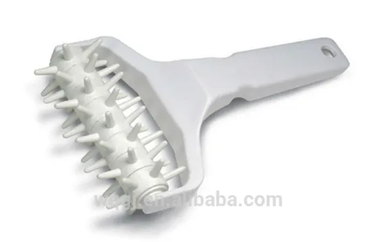Bakeware Plastic Pizza Pie Pastry Dough Roller Docker Pitter Baking Tool Pastry Base Pitter Roller Docker