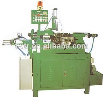Automatic lathe machinery with lathe tool Long material feeding type