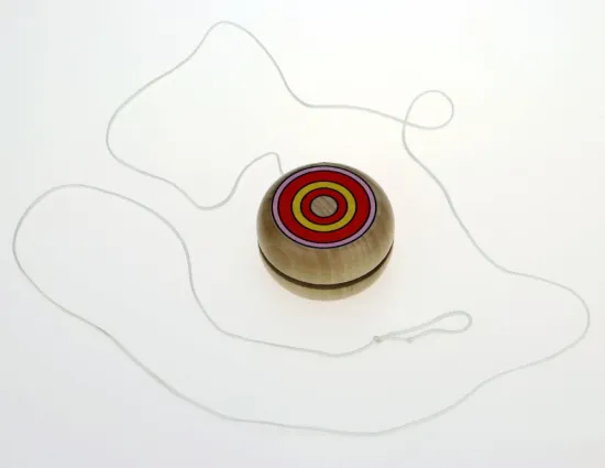 1Pcs/Lot Yoyo Wooden Toys 4.5cm Yo-yo Classic Toys 4Kinds Child Educational Birthday Gift