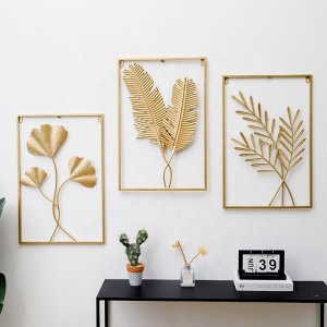 Natural Leaves Classical Wall Hanging