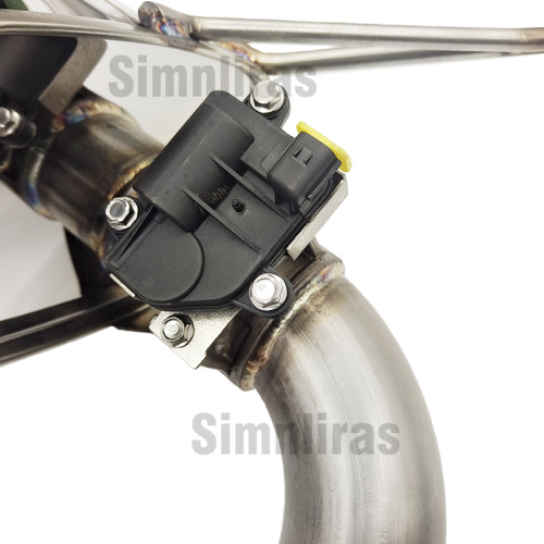 Elektryczny układ wydechowy z zaworem dla Nissana 350Z z lat 03-08 – opcje końcówek z włókna węglowego lub tytanu