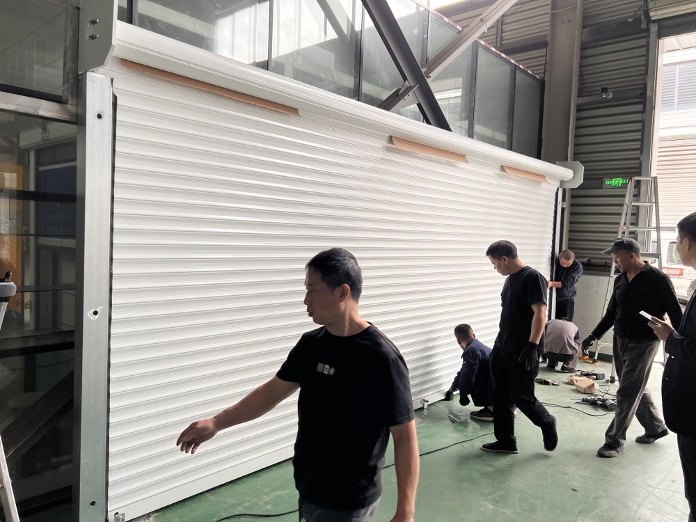 manual insulated aluminum roller shutter door 2