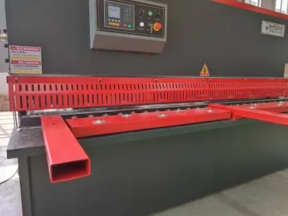 QC12K Series CNC Hydraulic Swing Beam Shearing Equipment with Rexroth Hydraulic System