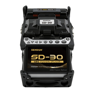 Potable core alignment fusion splicer with opm