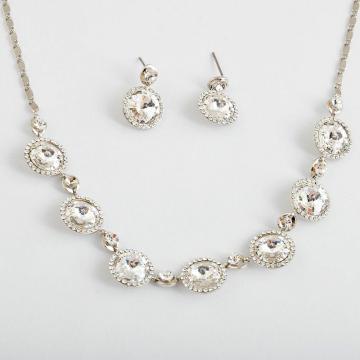 Fashion Necklace set with Swarovski crystal stone glued