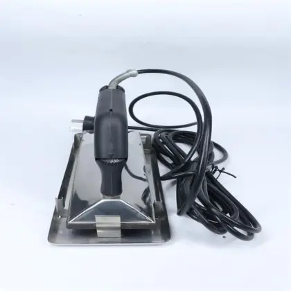 Carpet Installation Tools (Carpet Kicker & Iron)