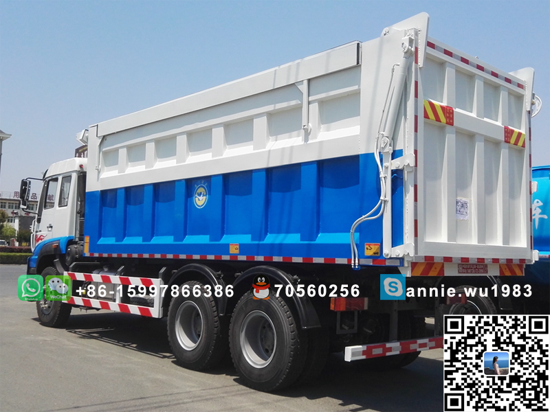 Compressed Garbage Truck