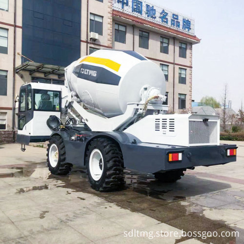 Popular 3.5 cbm to 6.5 cbm Self Loading Articulated Concrete Mixer with Euro5 EPA