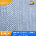 Tapis cousu en fibre de verre pour une résistance industrielle.