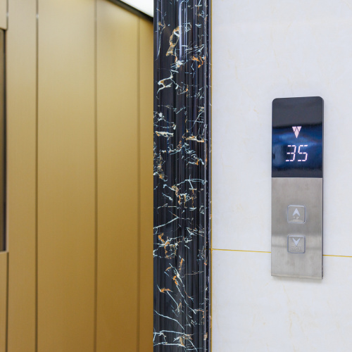 Residential and Commercial Used Lifts and Elevators