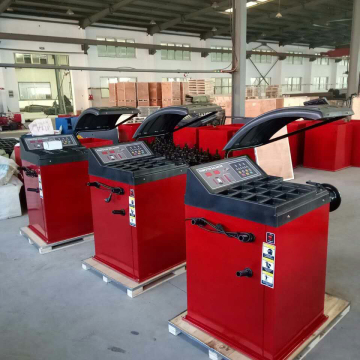High-Quality Self-Calibration Christmas Tyre Changer with CE Certificate for Car Wheel Balancer