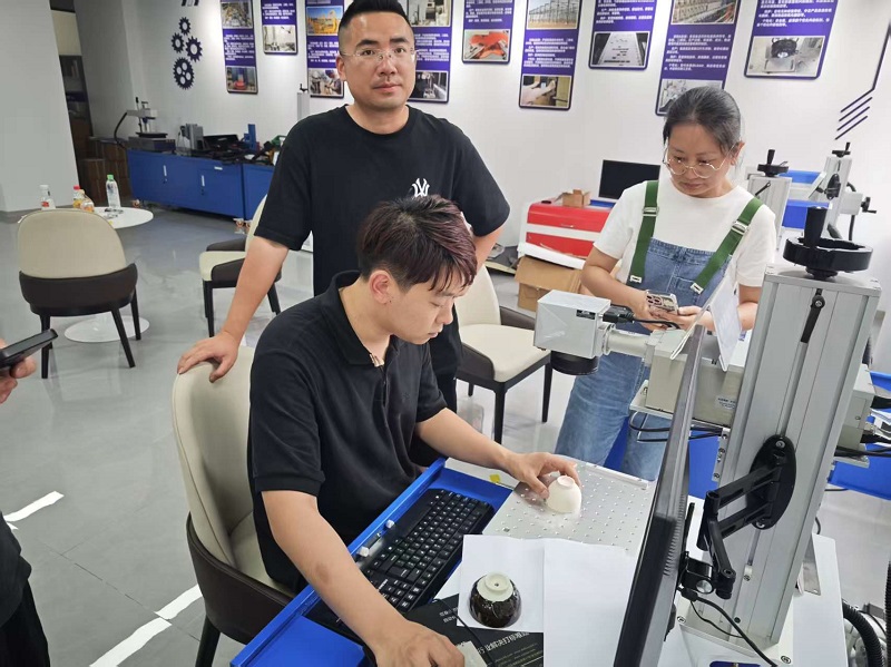 Chuke Intelligent's 10W UV Laser Marking of Ceramic Cups Receives Praise! Dual-Solution Quotation Accelerates Order Implementation