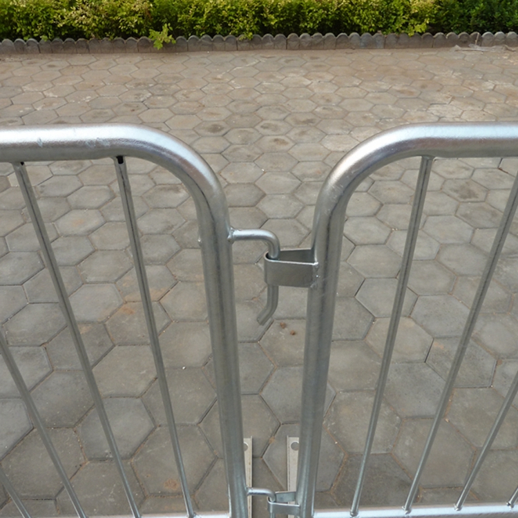 Crowd Control Barrier 7