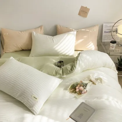 Queen and King Size Stripe Seersucker Bedding Set