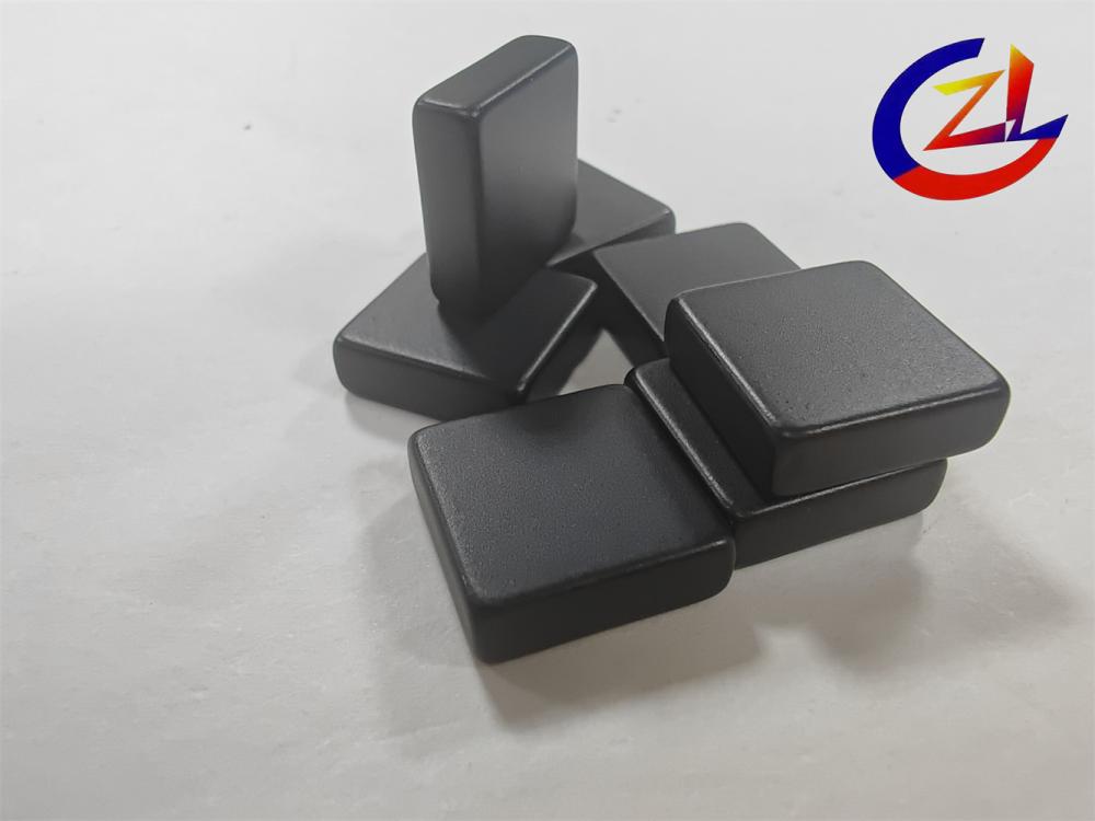 ceramic Round made in ferrite magnetic powder