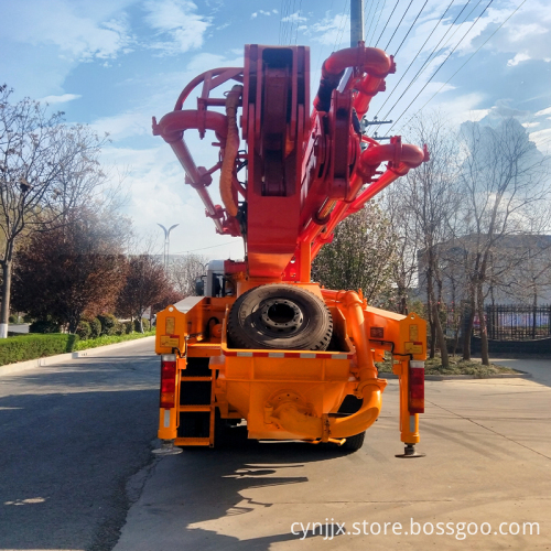 22.6 Tons 30m Truck-Mounted Concrete Pump with Dongfeng Chassis and 177Kw/2300RPM Power