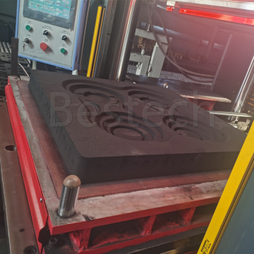 Automatic flaskless upper and lower shooting sand molding machine bottom mold slide out