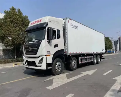Dongfeng Tianlong Refrigerated Truck