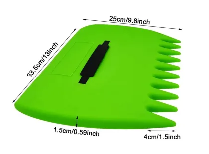 Plastic Garden Leaf Scoop and Rake: Leaf and Grass Collector