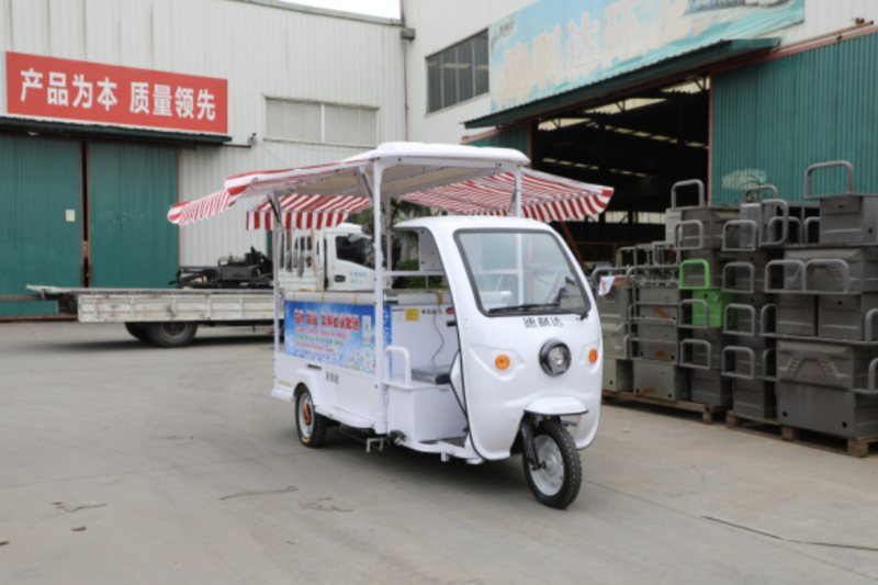 Insulated ice cream truck
