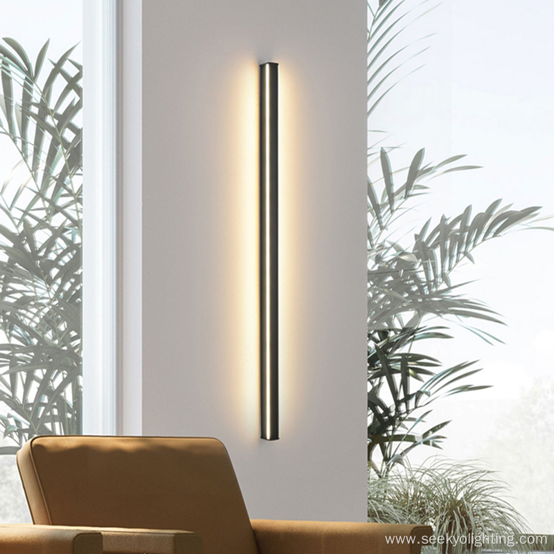 Black linear wall lamp for home