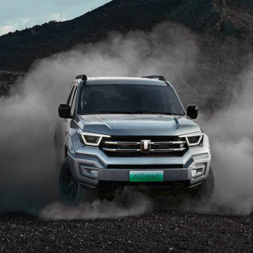 Gwm Tank 400 Plug-In Hybrid Suv 2.0 T 252 Horsepower L4 Plug-In Hybrid Tank400 Used Car Price