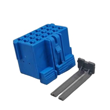 Blue Color Automobile Wiring Harness Connector Plug 18pin