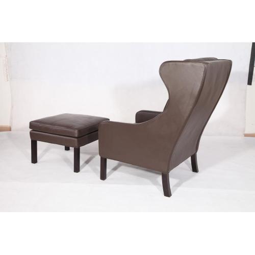 Chaise longue Borge Mogensen 2204 et réplique pouf