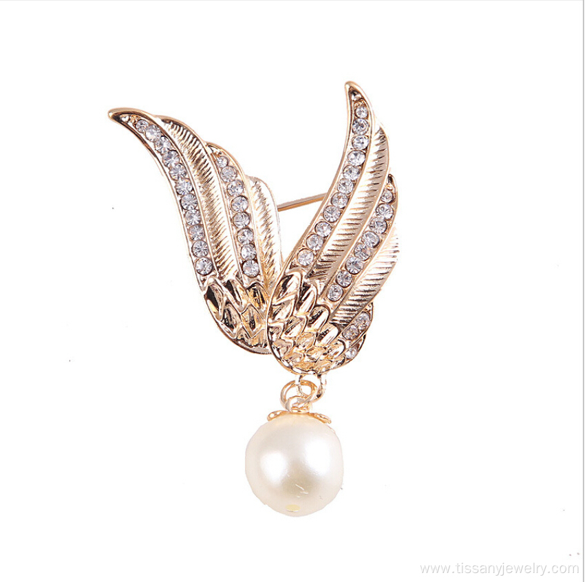 Hot sale wing brooch pins