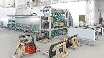 Horizontal bidirectional falt/reverse glass bending tempering furnace