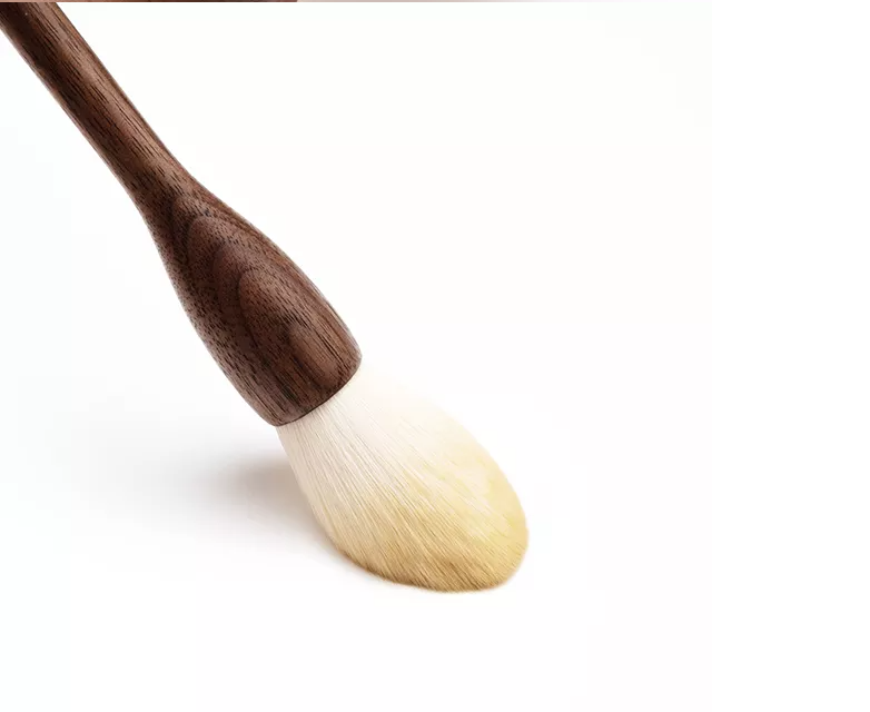 cheap makeup brush 