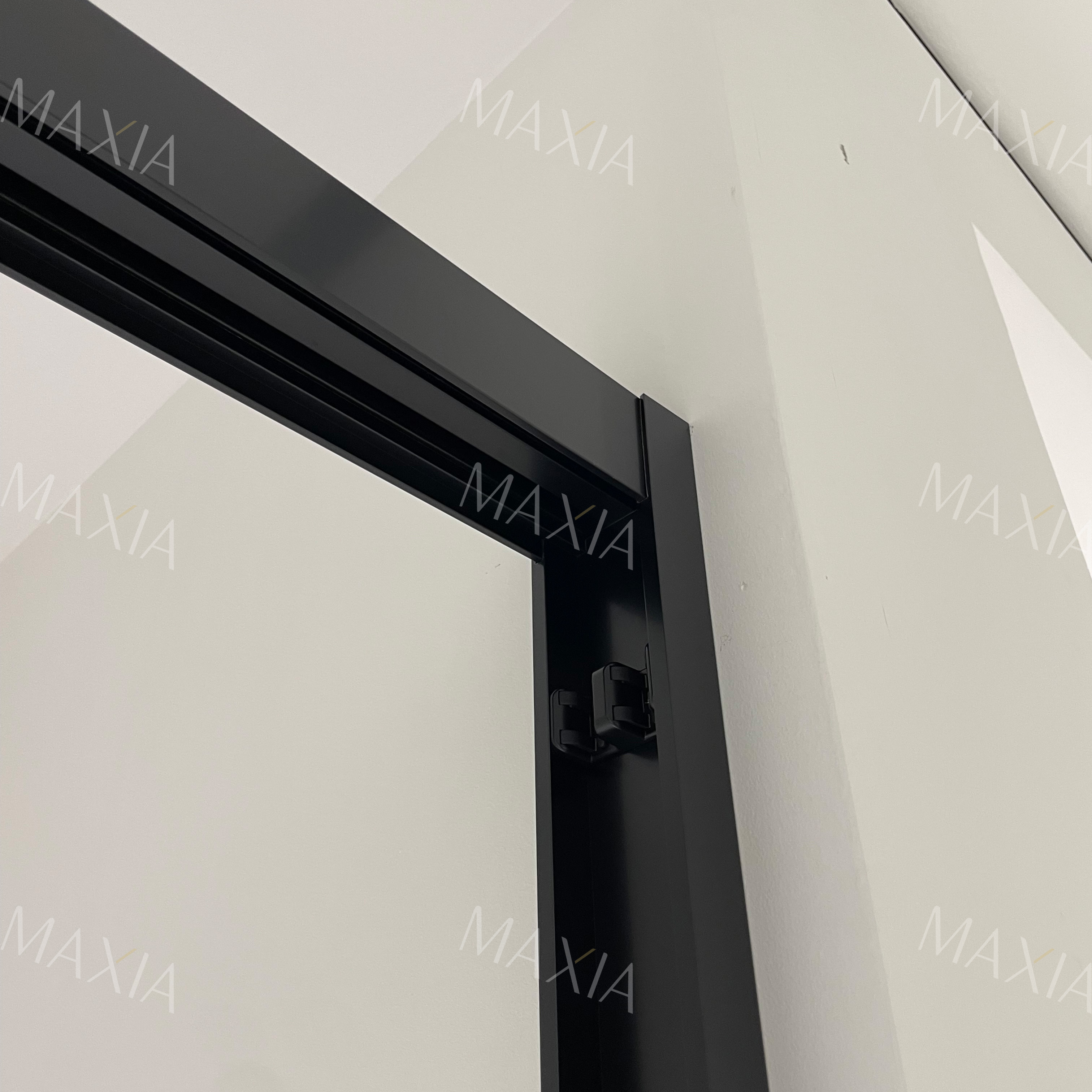 Прямоугольник скользящий экран душа с открытыми зажимами