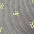 Polyester-Rippenstoff mit Goldschleife für Mädchenkleid