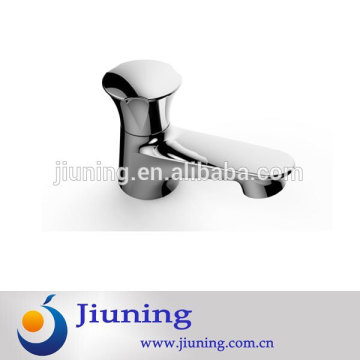 2014 Hot Sale Fashion Designed Basin Faucets