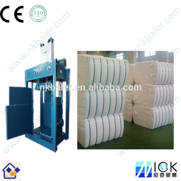 Lifting Chamber clothes baling machine
