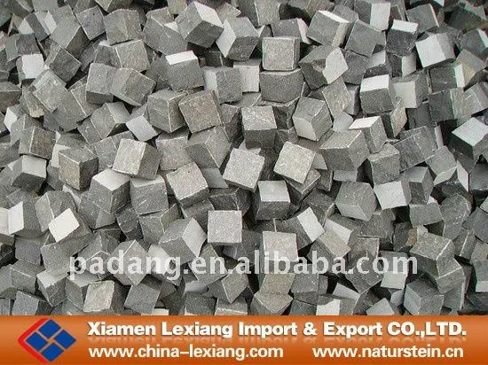 G685 Black Outdoor Paver Cubestone