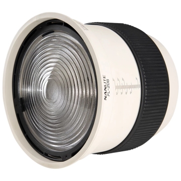 Nanguang FL-20G Fresnel Lens with Barndoor for Nanlite Forza 200W/300W/500W Spotlights